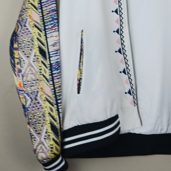 GIMMICKS by BKE| Mix Media Multicolor Embroidered Bomber Jacket Size Medium - Picture 5 of 11